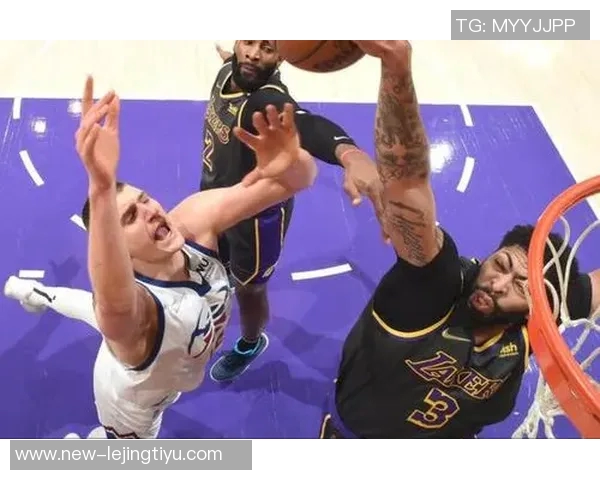 小莫布里与阿伦联手发力半场贡献21分6篮板助力球队争胜